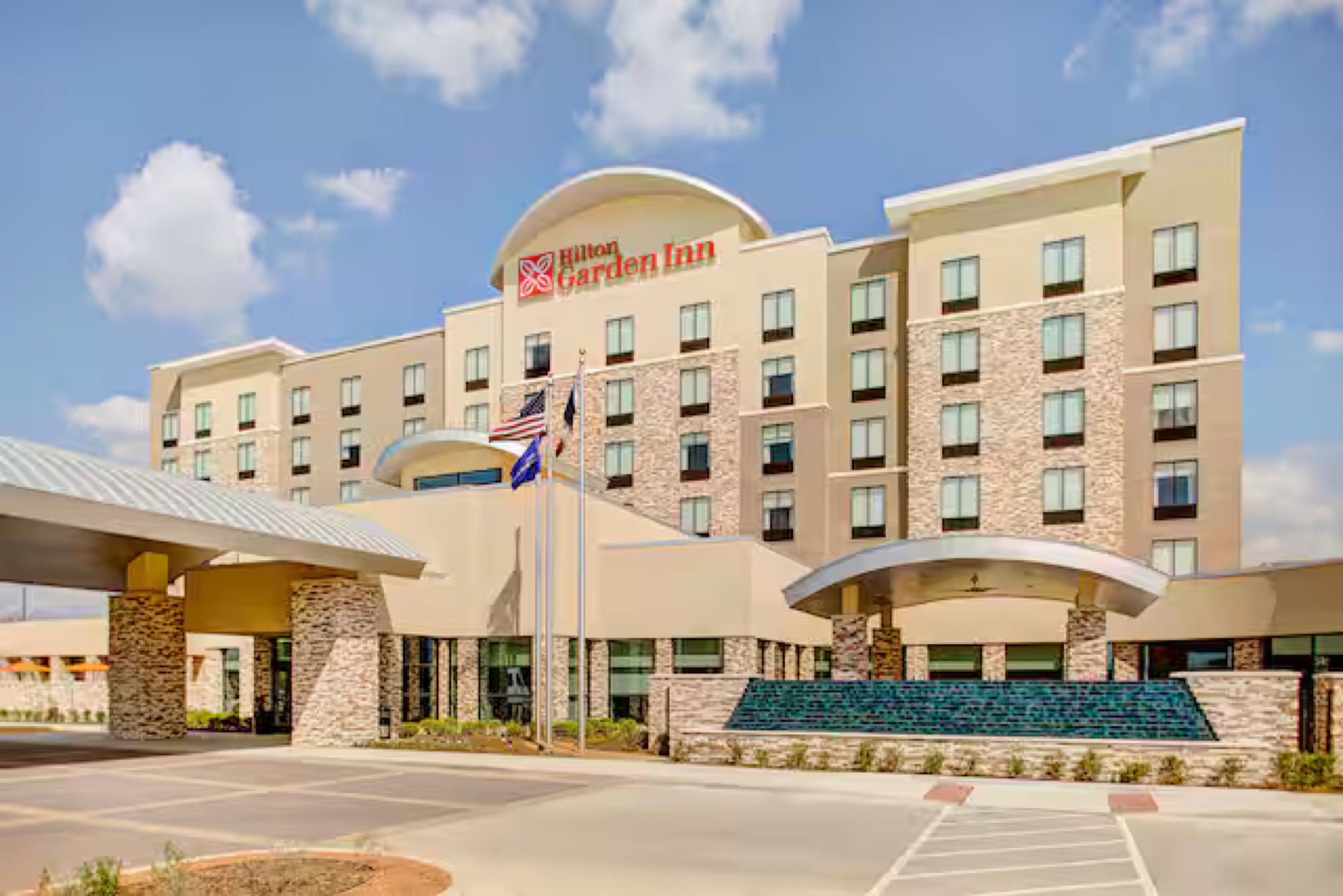 Hilton Garden Inn Dallas/Arlington South exterior